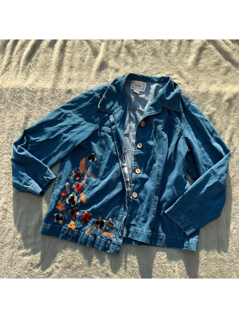 90’s fall embroidered leaves Vintage Tantrum Jean Jacket